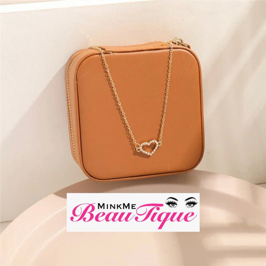 Gold heart necklace