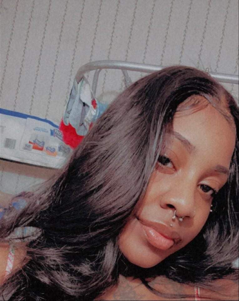 1B Transparent Lace Closures (4x4)